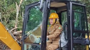 Bupati Musi Rawas Launching Bantuan Alat Berat Untuk Membuka Lahan