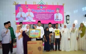 Hadiri Acara Pengajian, Bupati Berikan Sumbang Uang 50 Juta