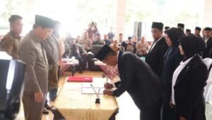 Wako Lantik Ketua RT di Wilayah Kecamatan Lubuklinggau Barat I dan Utara II