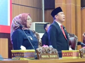 Wabup Musi Rawas Hj. Suwarti Hadiri Rapat Paripurna Anggota DPRD Kabupaten Musi Rawas