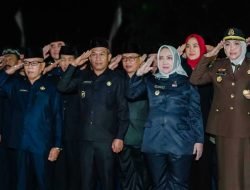 Bupati dan Wakil Bupati Musi Rawas Hadiri Renungan Suci di Taman Makam Pahlawan ​