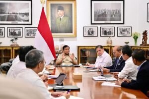 Pemerintah Siapkan Paket Ekonomi 2025, Targetkan Serap Jutaan Tenaga Kerja Baru