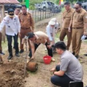 Bupati Devi Suhartoni Resmikan Upgrading Desa Wisata di Danau Merung