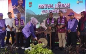 Bupati Musi Rawas Buka Festival Literasi, Literasi Adalah Benteng Melawan Hoak