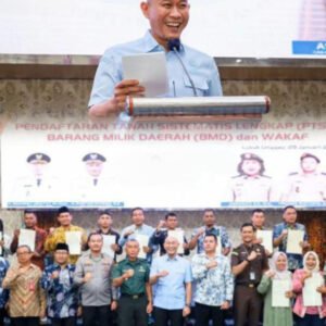 Wali Kota Lubuk Linggau Serahkan 123 Sertifikat Tanah PTSL, Tegaskan Program Gratis dan Bebas Pungli