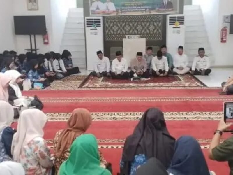 Bupati Muratara Hadiri Jumat Pagi Ramadhan