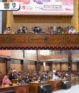 Wali Kota Lubuk Linggau Hadiri Paripurna DPRD, Sampaikan 1 Raperda Usulan Pemkot dan 5 Raperda Inisiatif DPRD