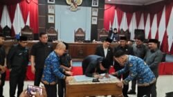 Wakil Bupati Muratara Hadiri Paripurna DPRD, Teken Nota Kesepakatan Program Pembentukan Perda Tahun 2026