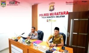 Wabup H Junius Wahyudi Mengikuti Rapat Koordinasi Zoom Meting Bersama Kapolres Muratara