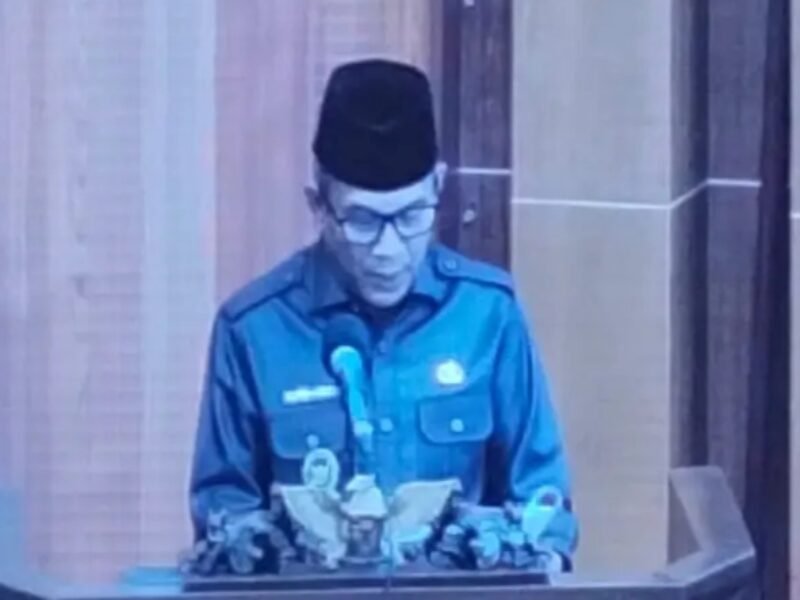 Paripurna DPRD Kab Mura Mendengarkan Penyampaian Jawaban Eksekutif Terhadap Raperda Tentang Pertanggungjawaban APBD Kabupaten Musi Rawas Tahun Anggaran 2025.